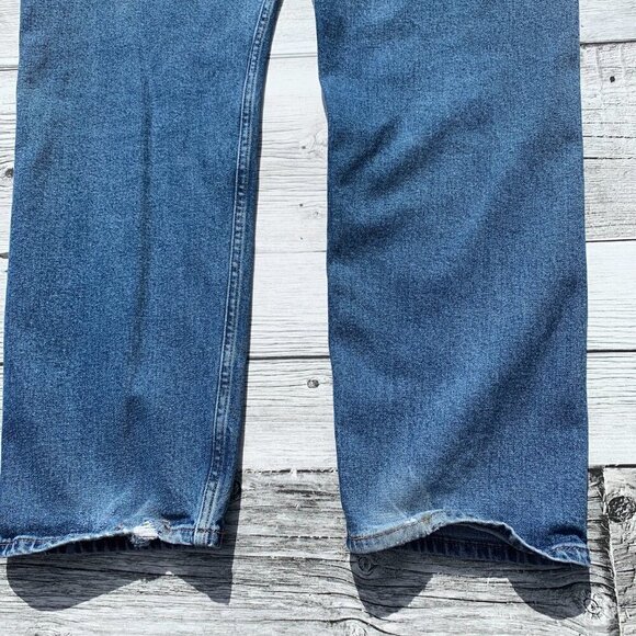 Levi's 505 Regular Fit Distressed Light Wash Denim Straight Leg Jeans - Picture 11 of 11